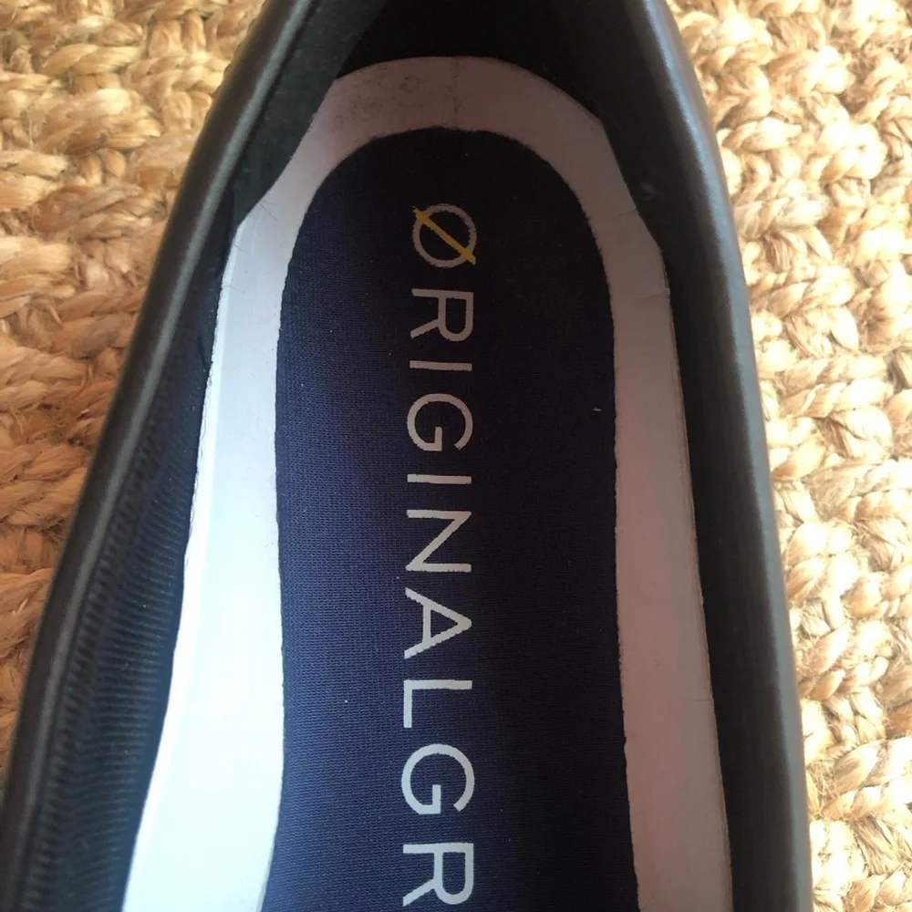 Cole Haan Original Grand OS Venetian Loafer. Black Leather. Size 11.5 M